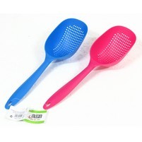 MESTOLO PLASTICA FORATO MULTIUSO